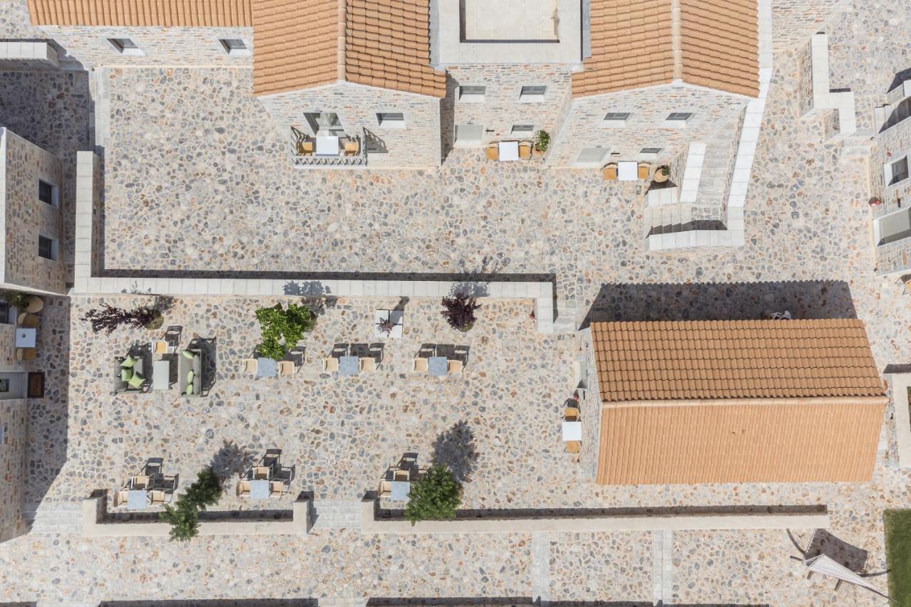 Salvia Areopolis All Suite Hotel מראה חיצוני תמונה