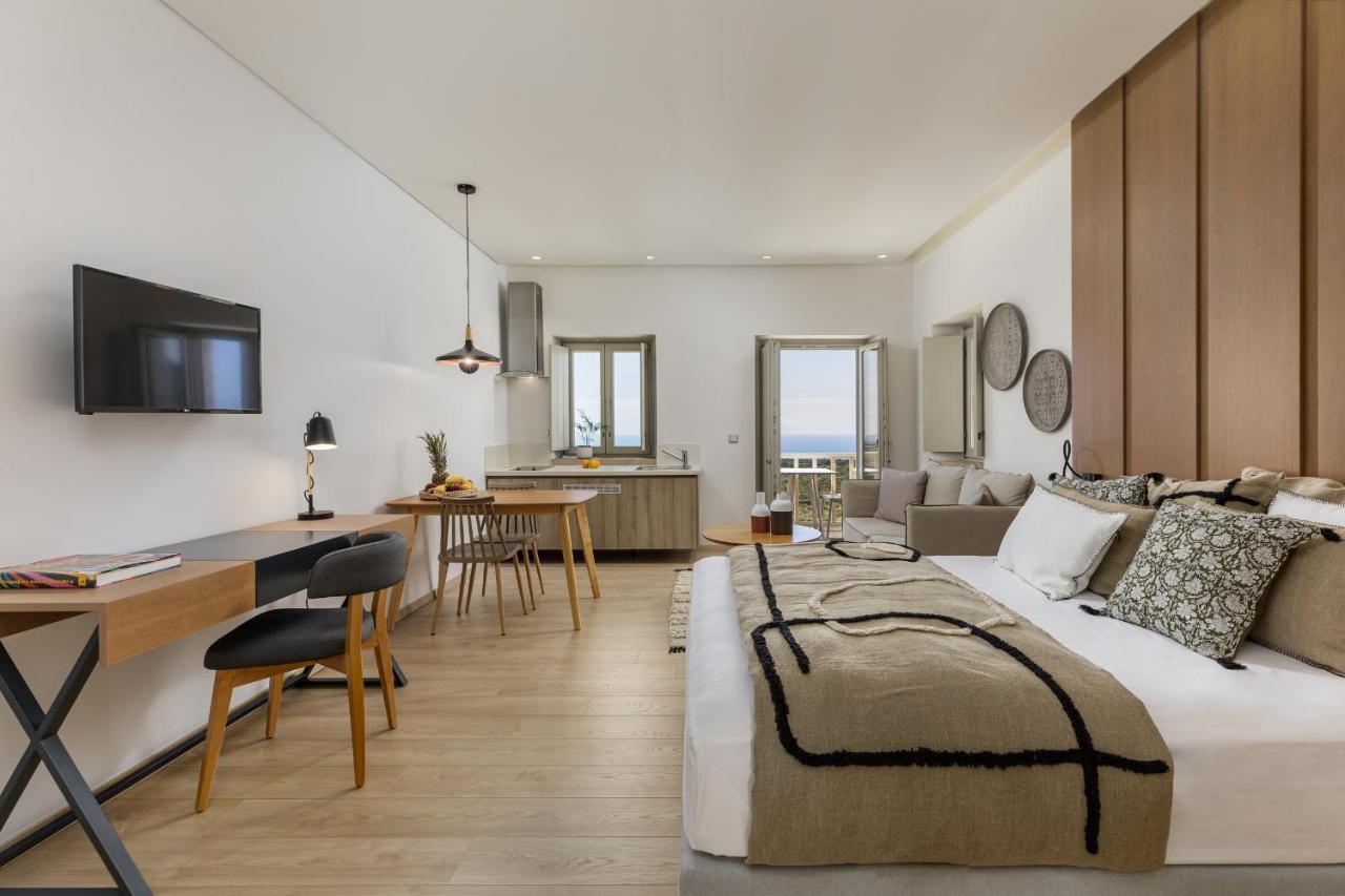 Salvia Areopolis All Suite Hotel מראה חיצוני תמונה