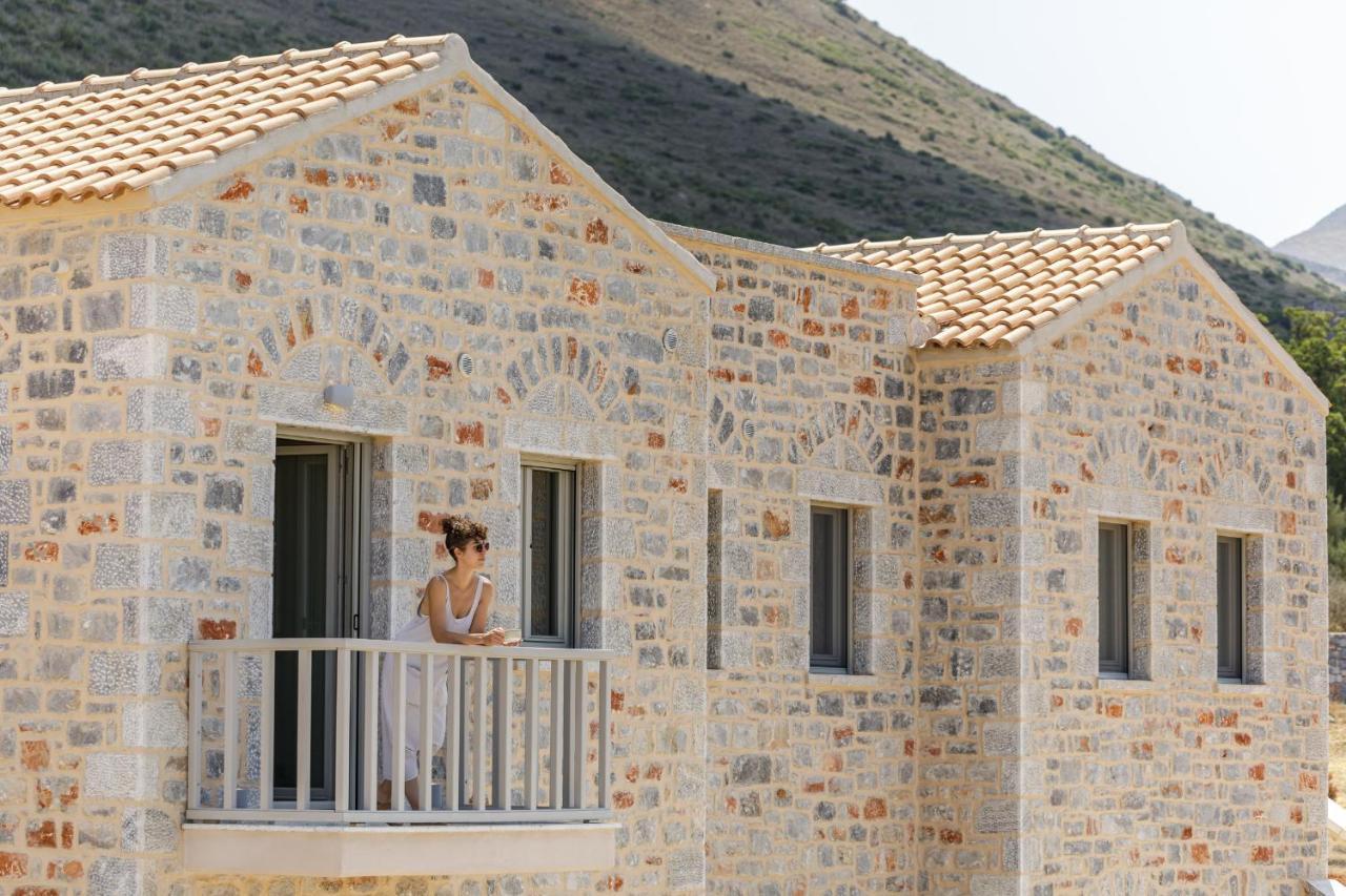 Salvia Areopolis All Suite Hotel מראה חיצוני תמונה