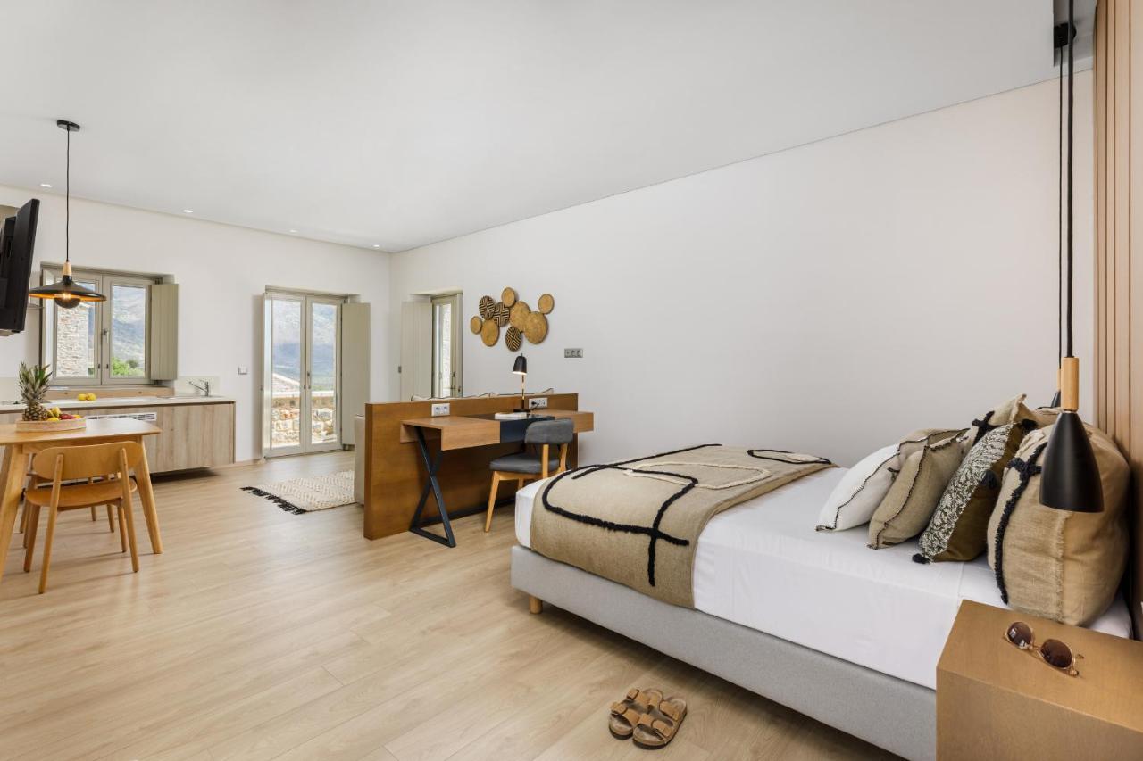 Salvia Areopolis All Suite Hotel מראה חיצוני תמונה